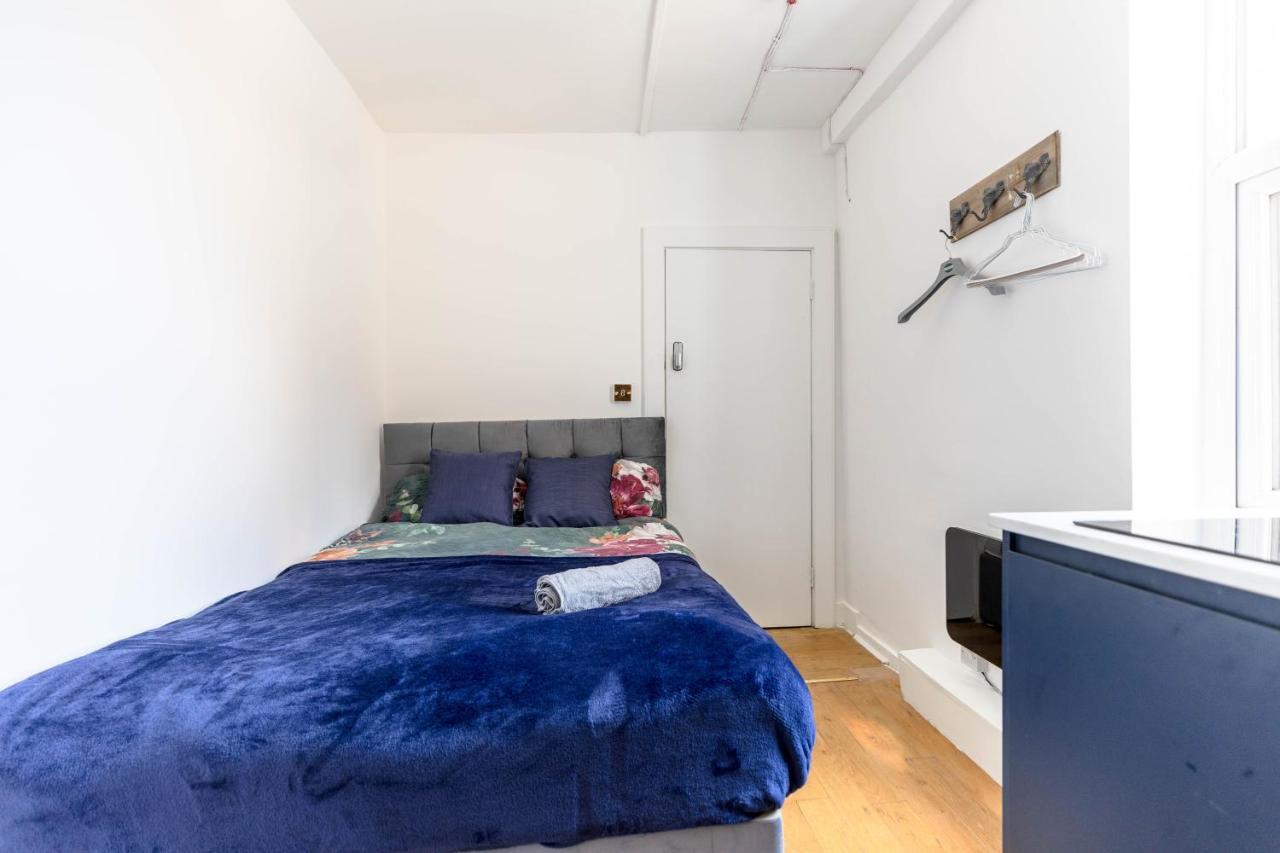 Bricklane Art Apartment
